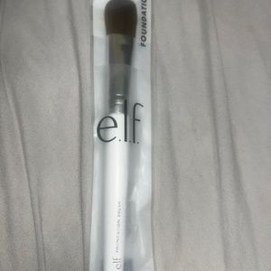 Foundation brush